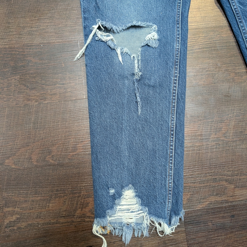"We The Free" by Free People Distressed Raw Hem Jeans Size 31 - Picture 5 of 6